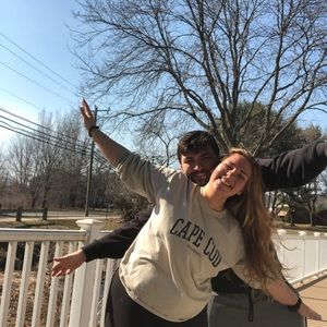 Meet your Posher, Leah